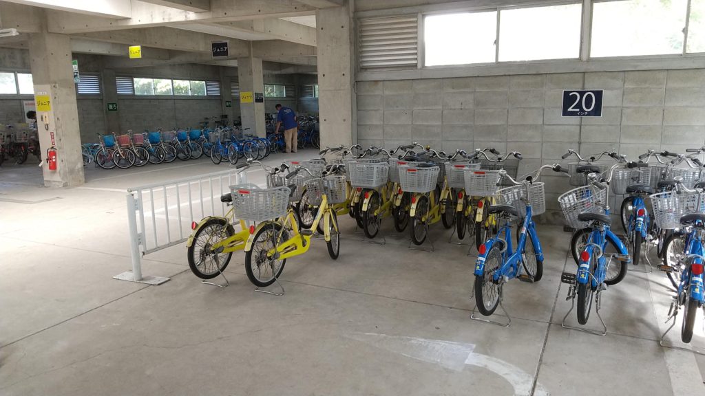 福岡市東区の海の中道海浜公園の貸し自転車置き場